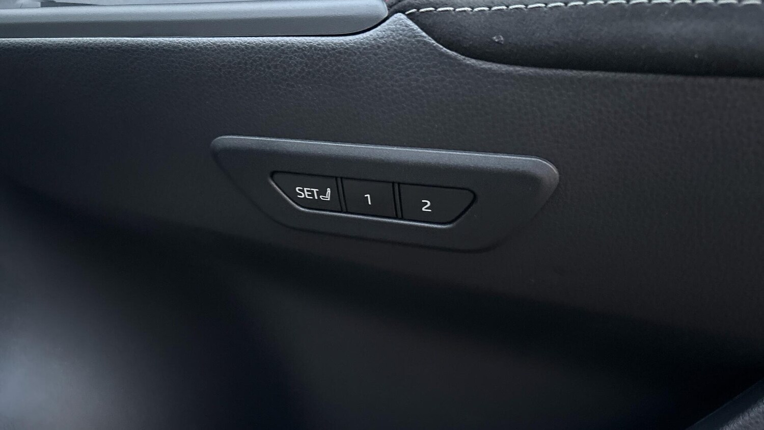 Used Toyota C-HR 2025 for sale - 77344698: Photo 36