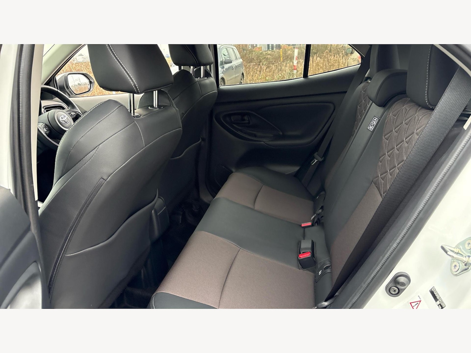 Used Toyota Yaris Cross 2023 for sale - 77425514: Photo 15