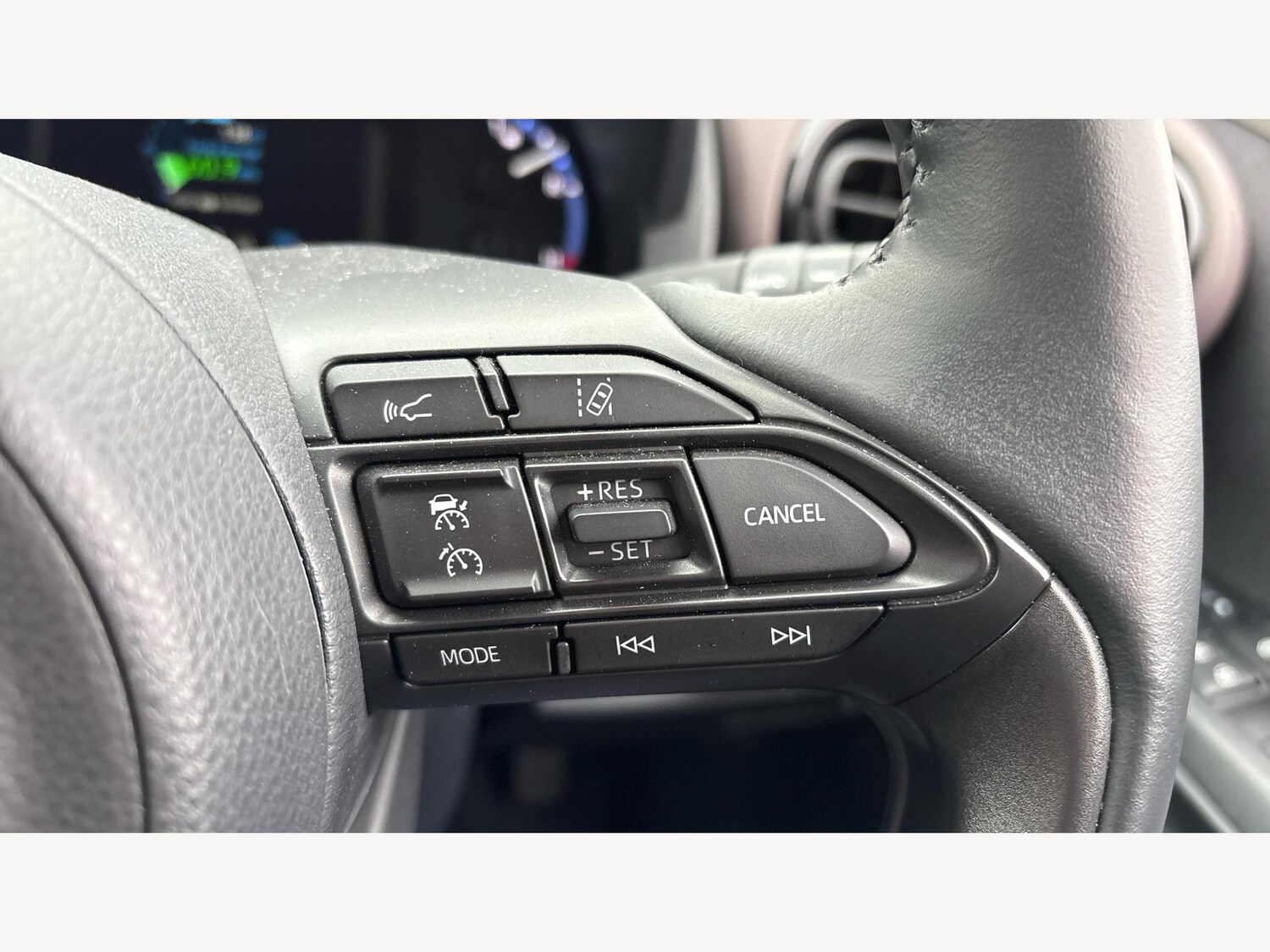 Used Toyota Yaris Cross 2023 for sale - 77425514: Photo 23