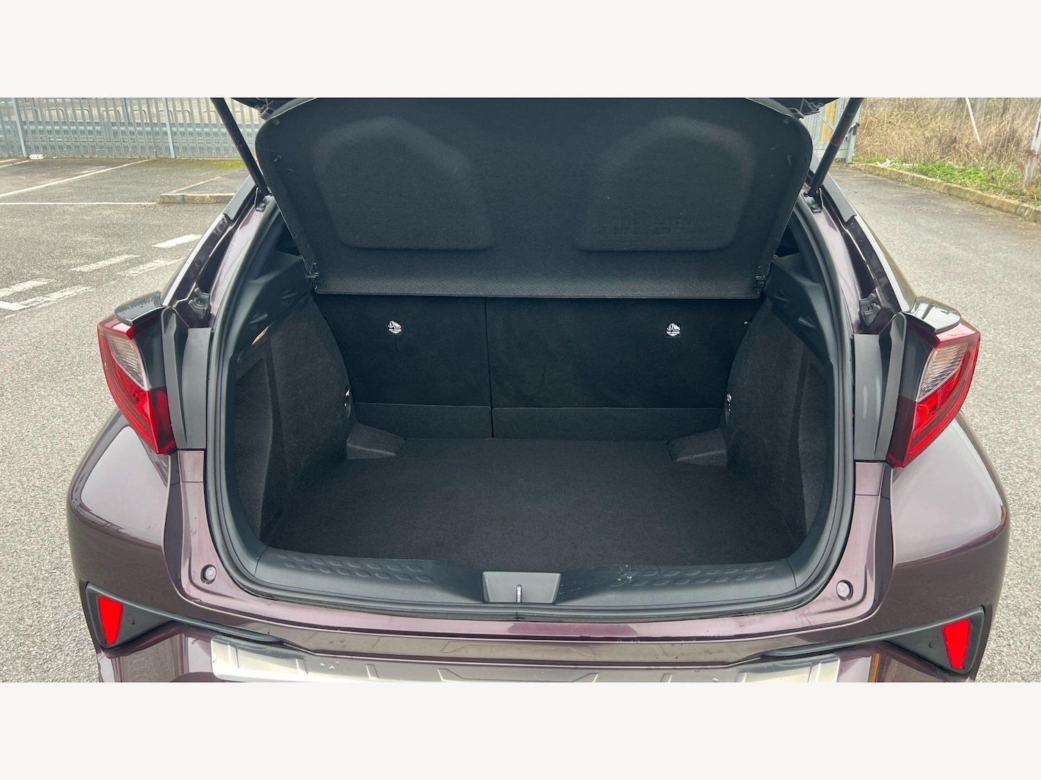 Used Toyota C-HR 2023 for sale - 77799482: Photo 16