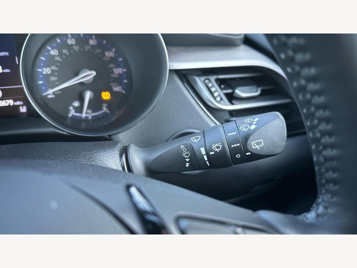 Used Toyota C-HR for sale - 77784488: Photo 24