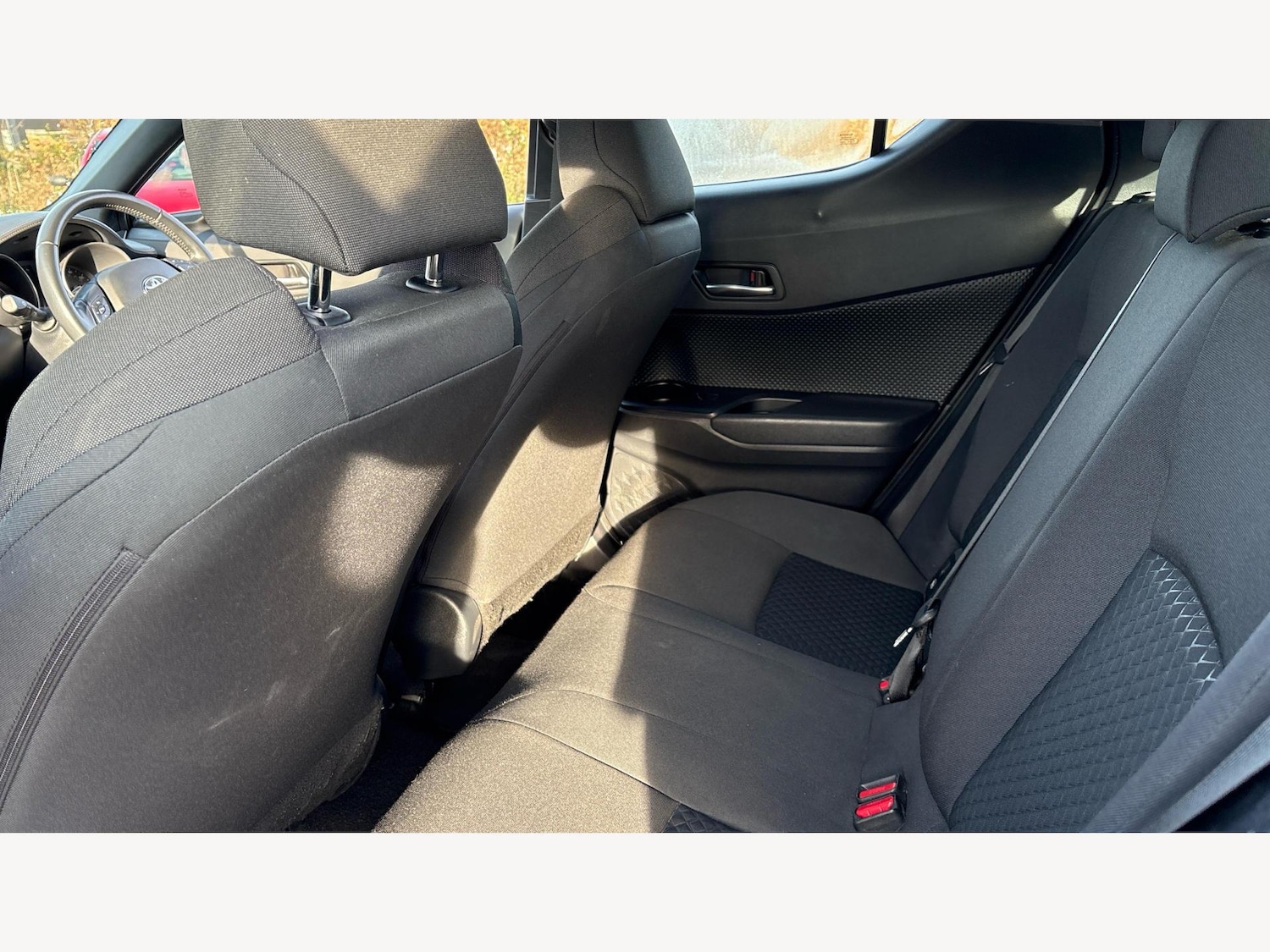 Used Toyota C-HR 2022 for sale - 77345350: Photo 15