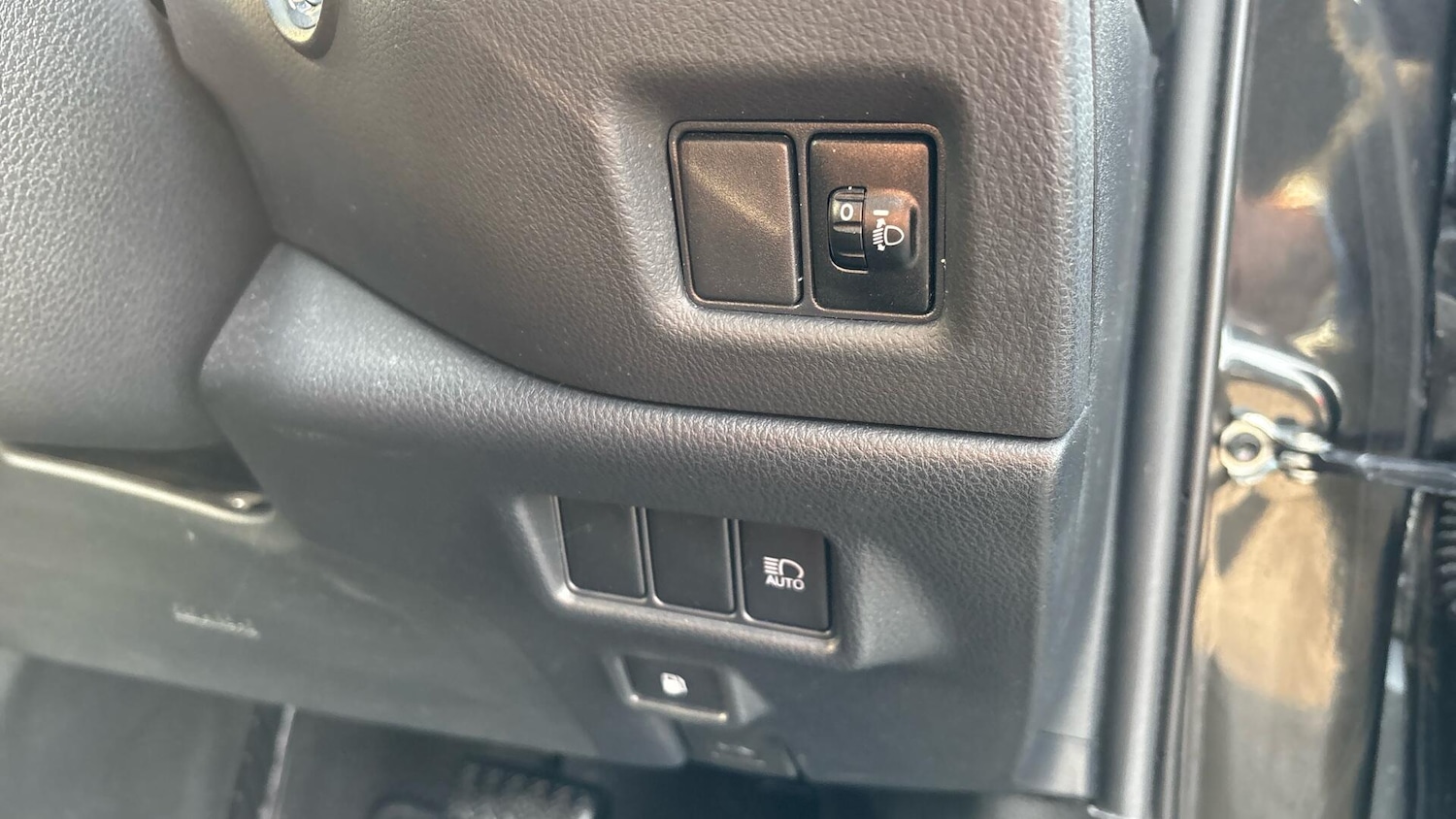 Used Toyota C-HR 2022 for sale - 77345350: Photo 32