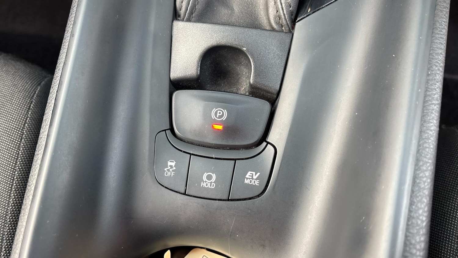 Used Toyota C-HR 2022 for sale - 77345350: Photo 40