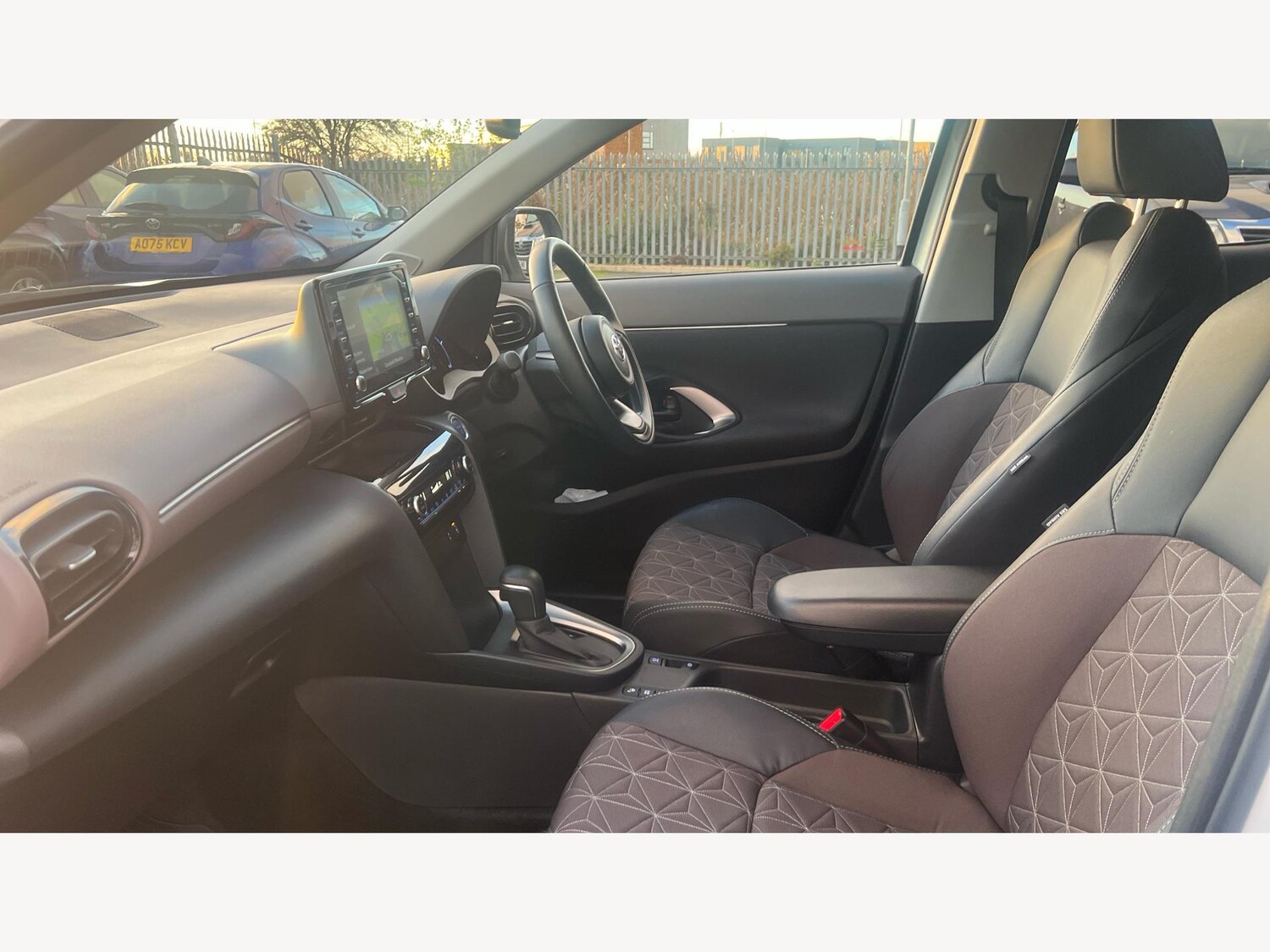 Used Toyota Yaris Cross 2024 for sale - 77097710: Photo 12