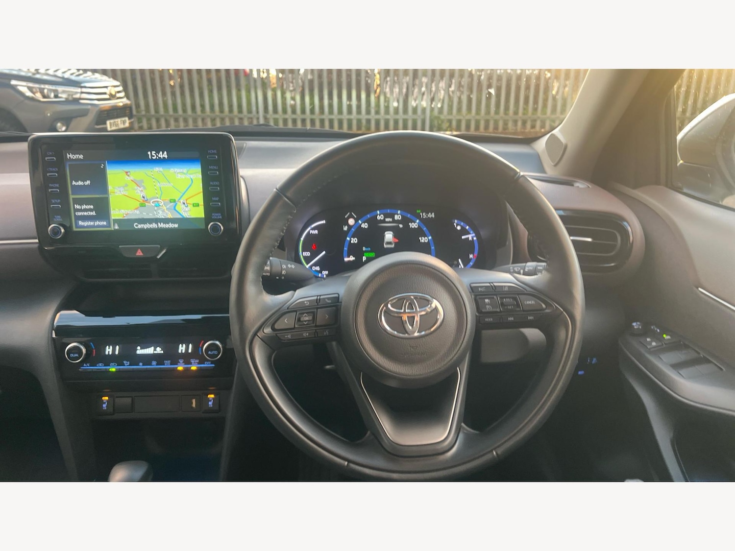 Used Toyota Yaris Cross 2024 for sale - 77097710: Photo 8