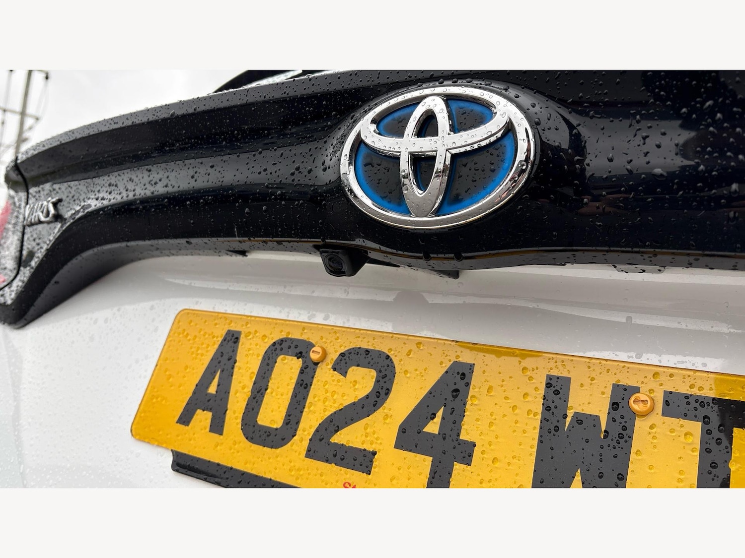 Used Toyota Yaris 2024 for sale - 76151473: Photo 27