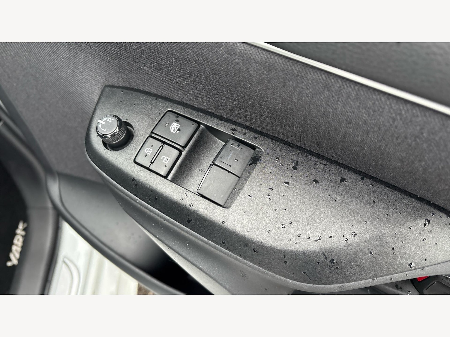 Used Toyota Yaris 2024 for sale - 76151473: Photo 29