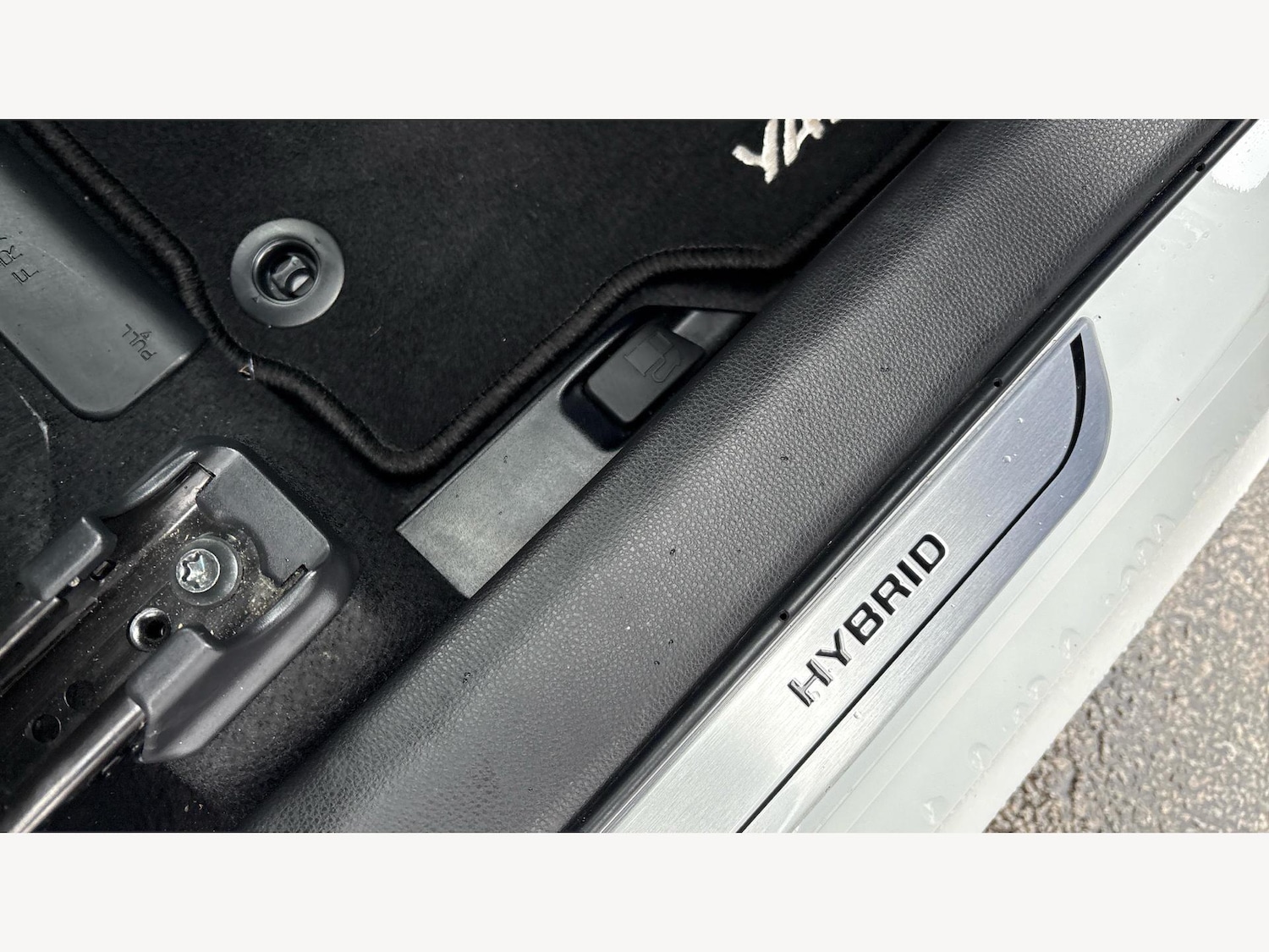 Used Toyota Yaris 2024 for sale - 76151473: Photo 33