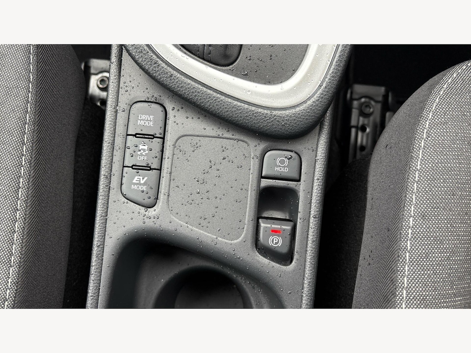 Used Toyota Yaris 2024 for sale - 76151473: Photo 41