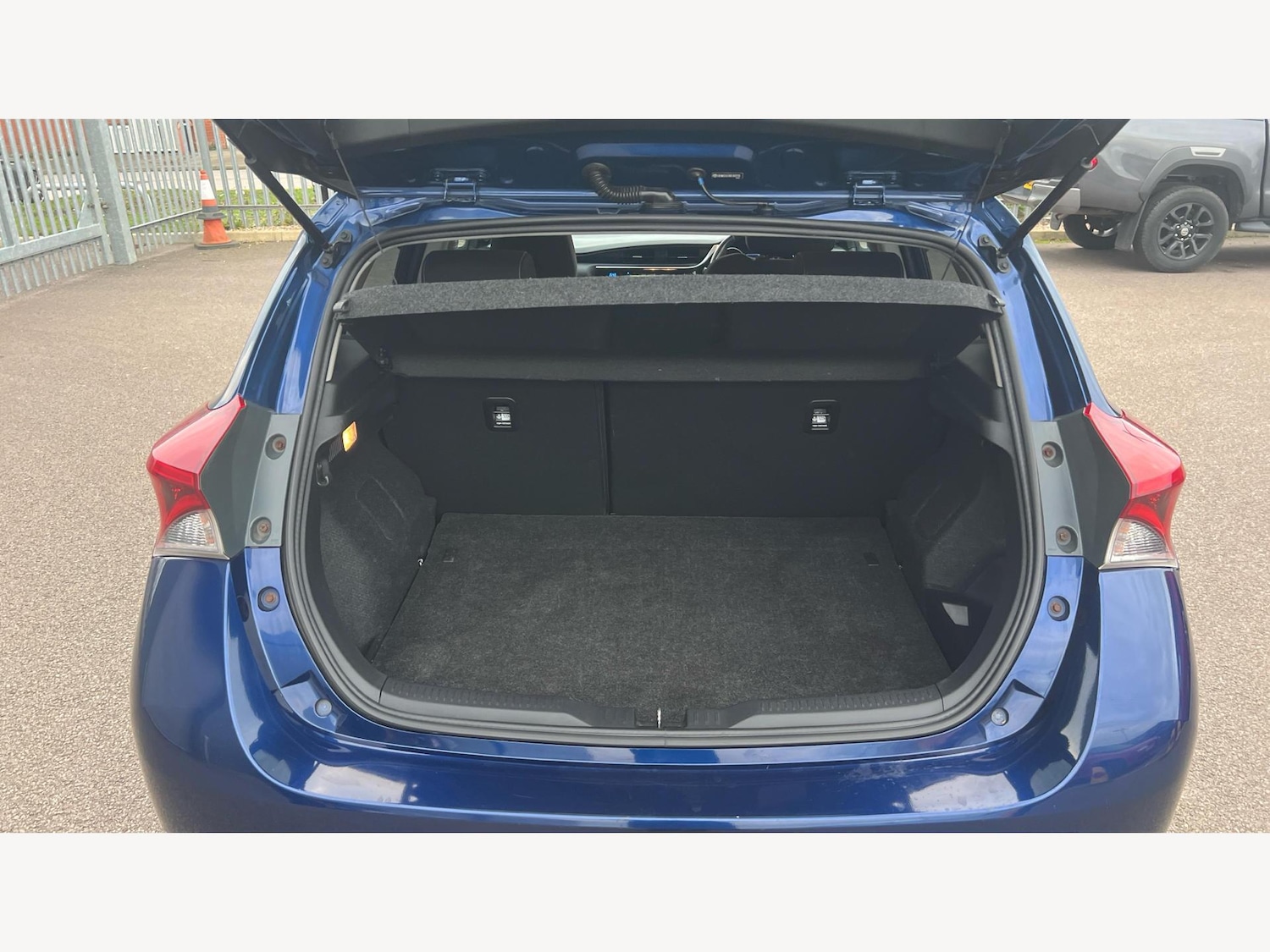 Used Toyota Auris 2017 for sale - 76537935: Photo 16