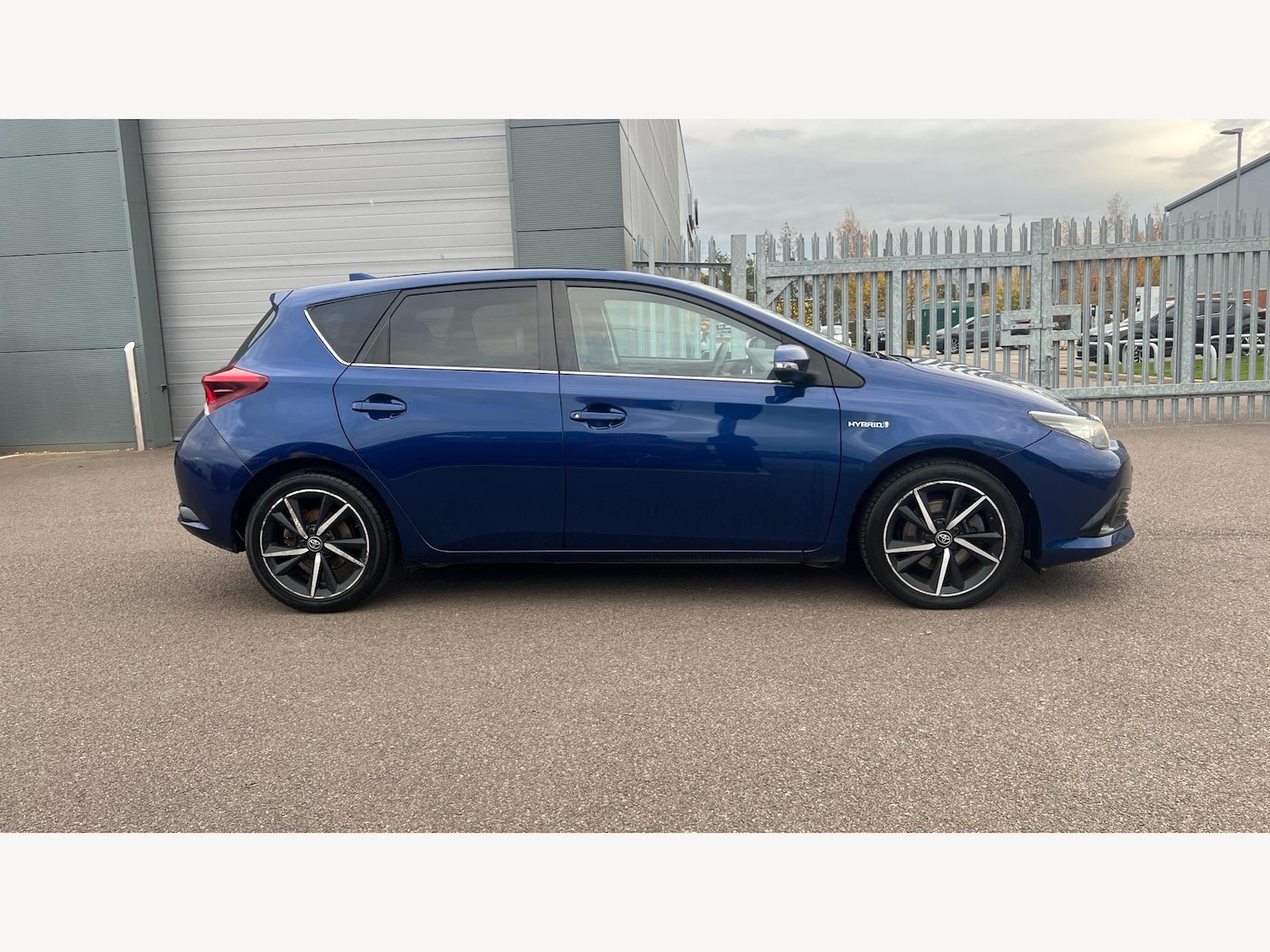 Used Toyota Auris 2017 for sale - 76537935: Photo 18