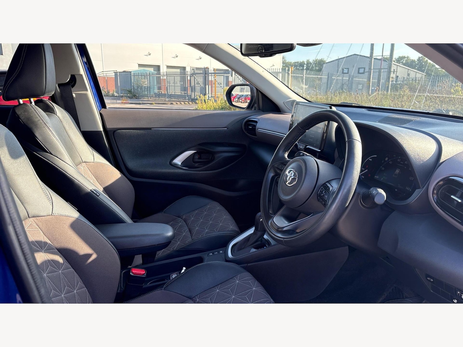 Used Toyota Yaris Cross 2022 for sale - 76388292: Photo 13