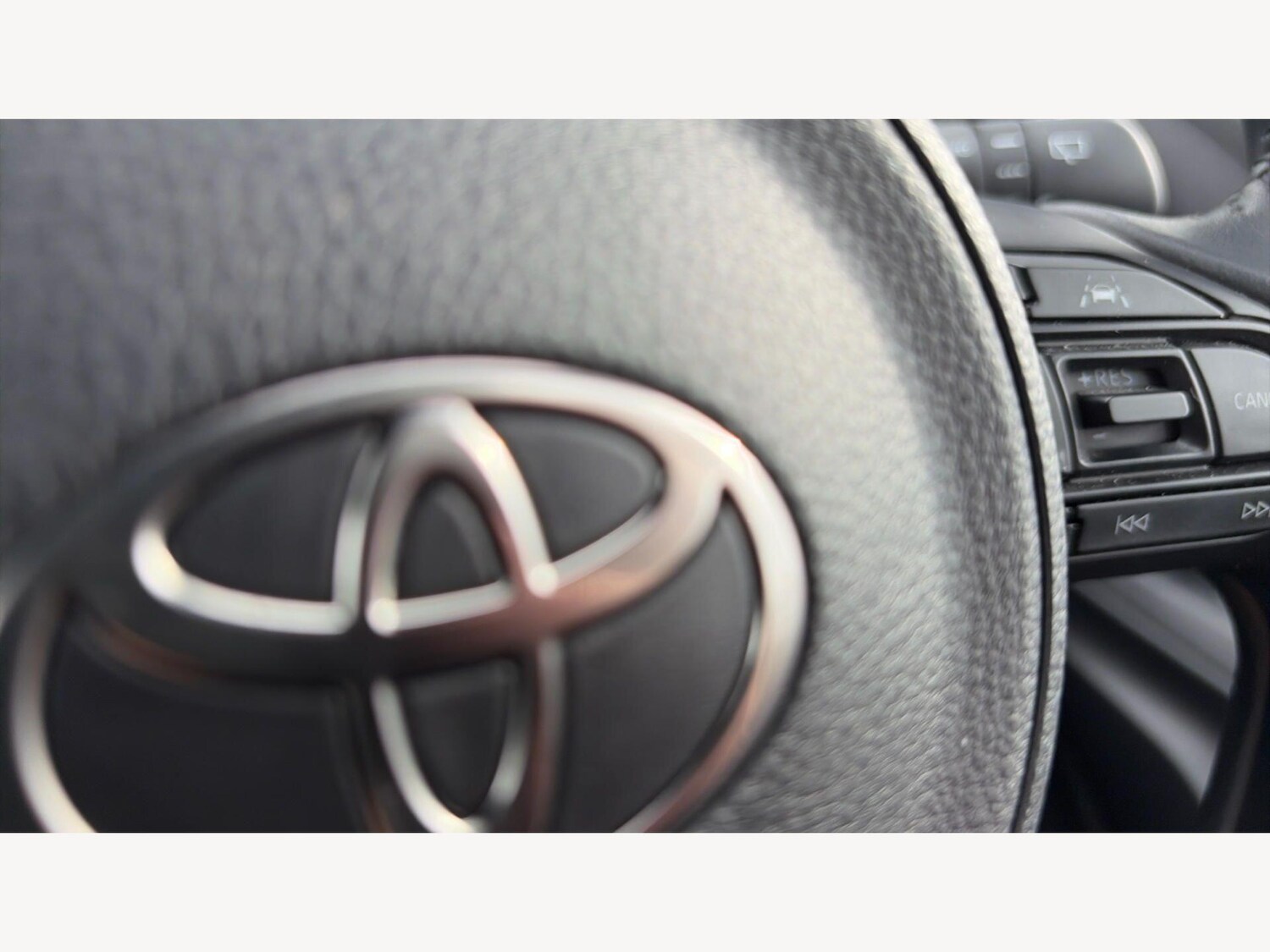 Used Toyota Yaris 2025 for sale - 77559648: Photo 34