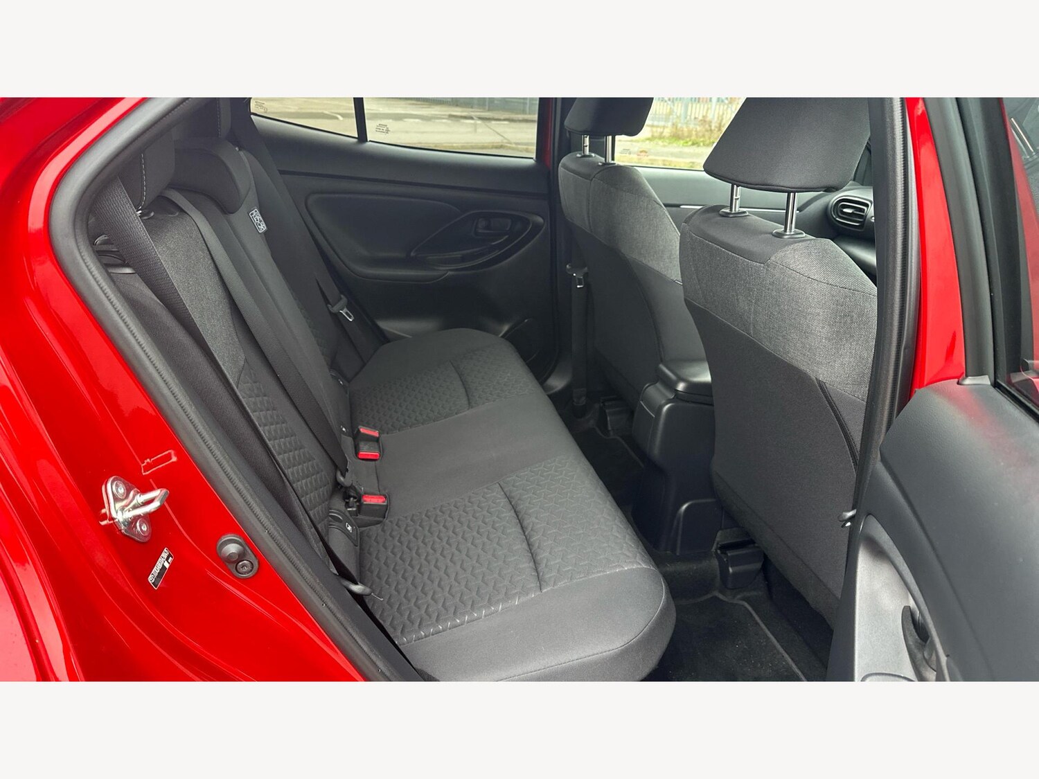 Used Toyota Yaris Cross 2023 for sale - 77314610: Photo 14