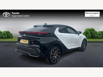 Used Toyota C-HR 2024 for sale - 78661640: Photo