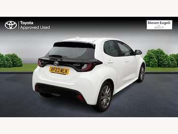 Used Toyota Yaris 2023 for sale - 77909786: Photo