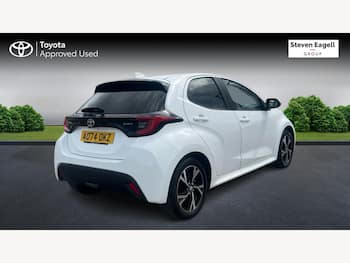 Used Toyota Yaris 2024 for sale - 79820763: Photo