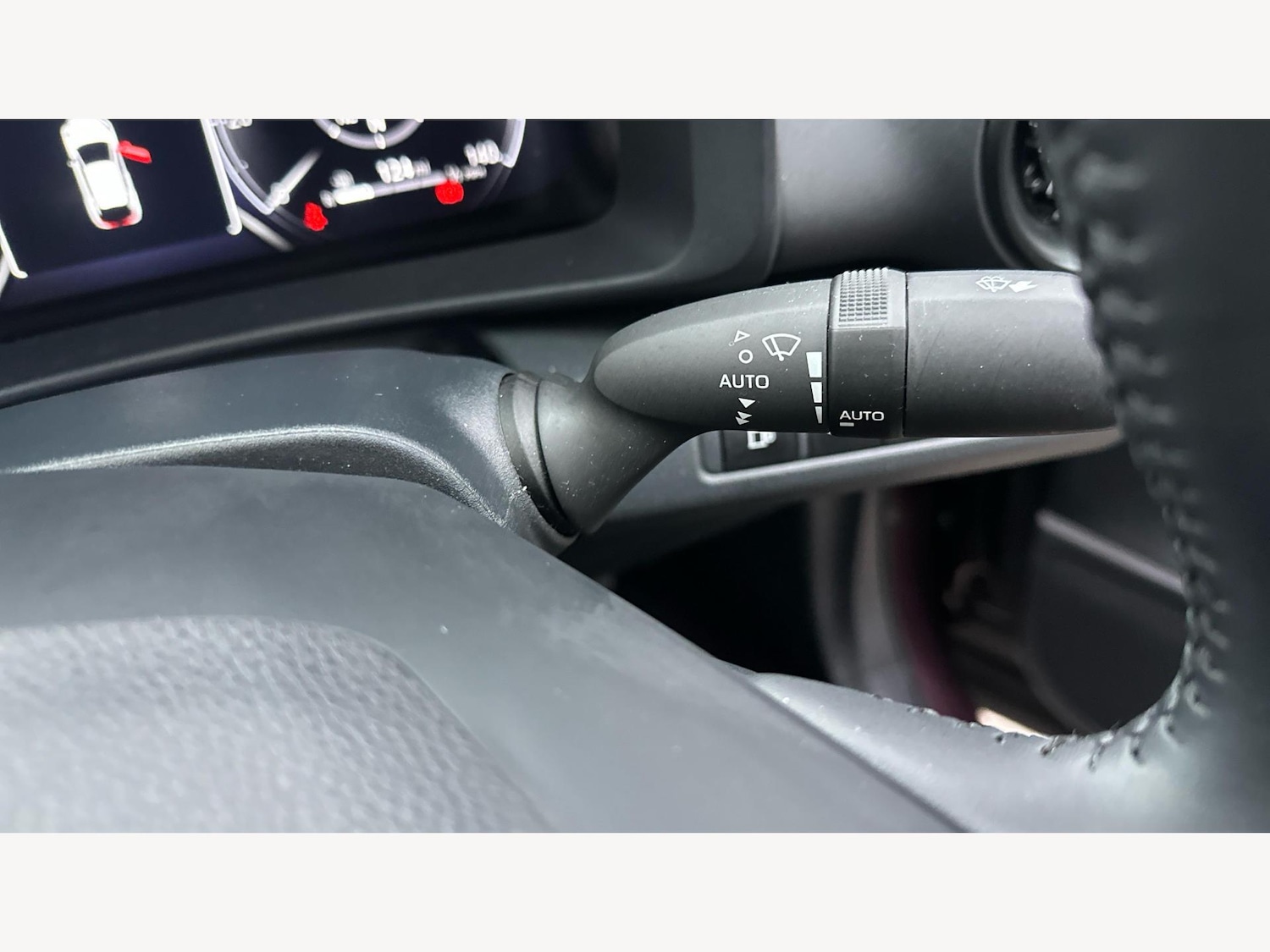 Used Toyota C-HR 2024 for sale - 77559682: Photo 26