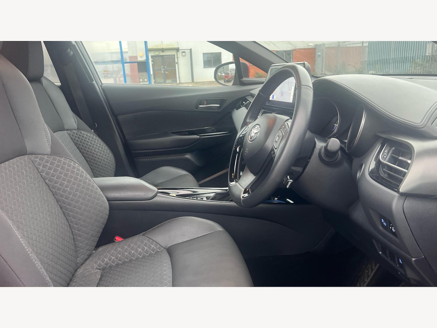 Used Toyota C-HR 2022 for sale - 76689057: Photo 13