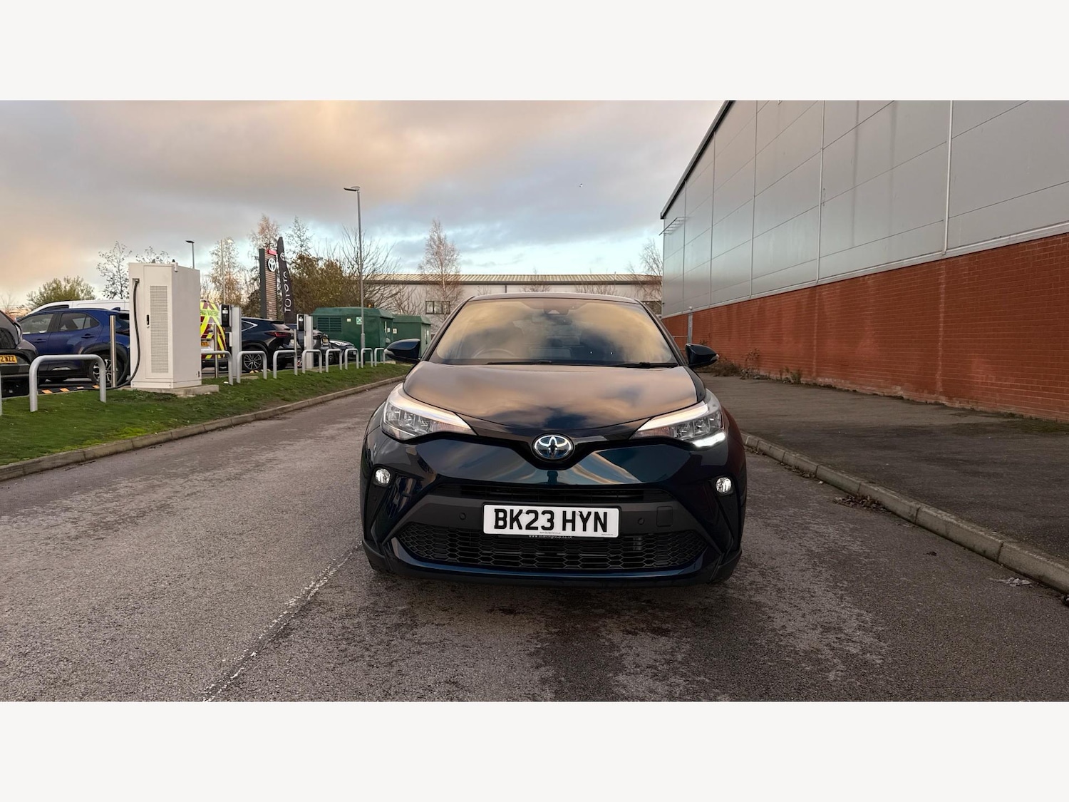 Used Toyota C-HR 2023 for sale - 76689967: Photo 17