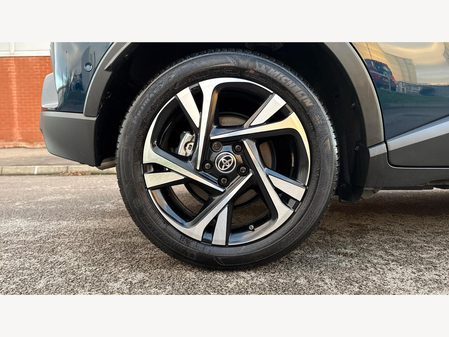 Used Toyota C-HR 2023 for sale - 76689967: Photo 20