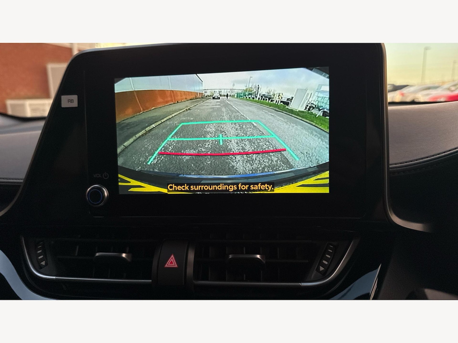 Used Toyota C-HR 2023 for sale - 76689967: Photo 26