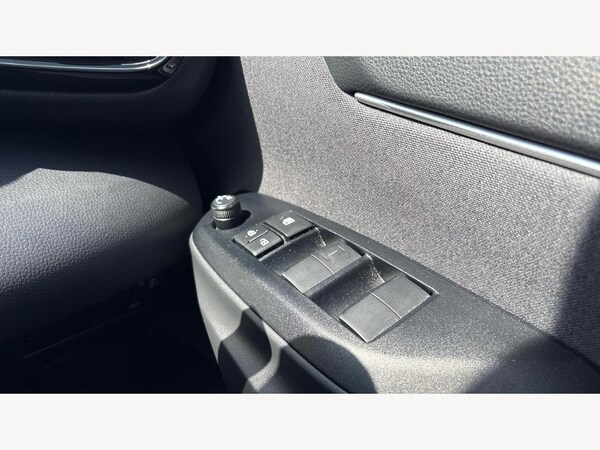 Used Toyota Yaris Cross 2023 for sale - 75600186: Photo 24
