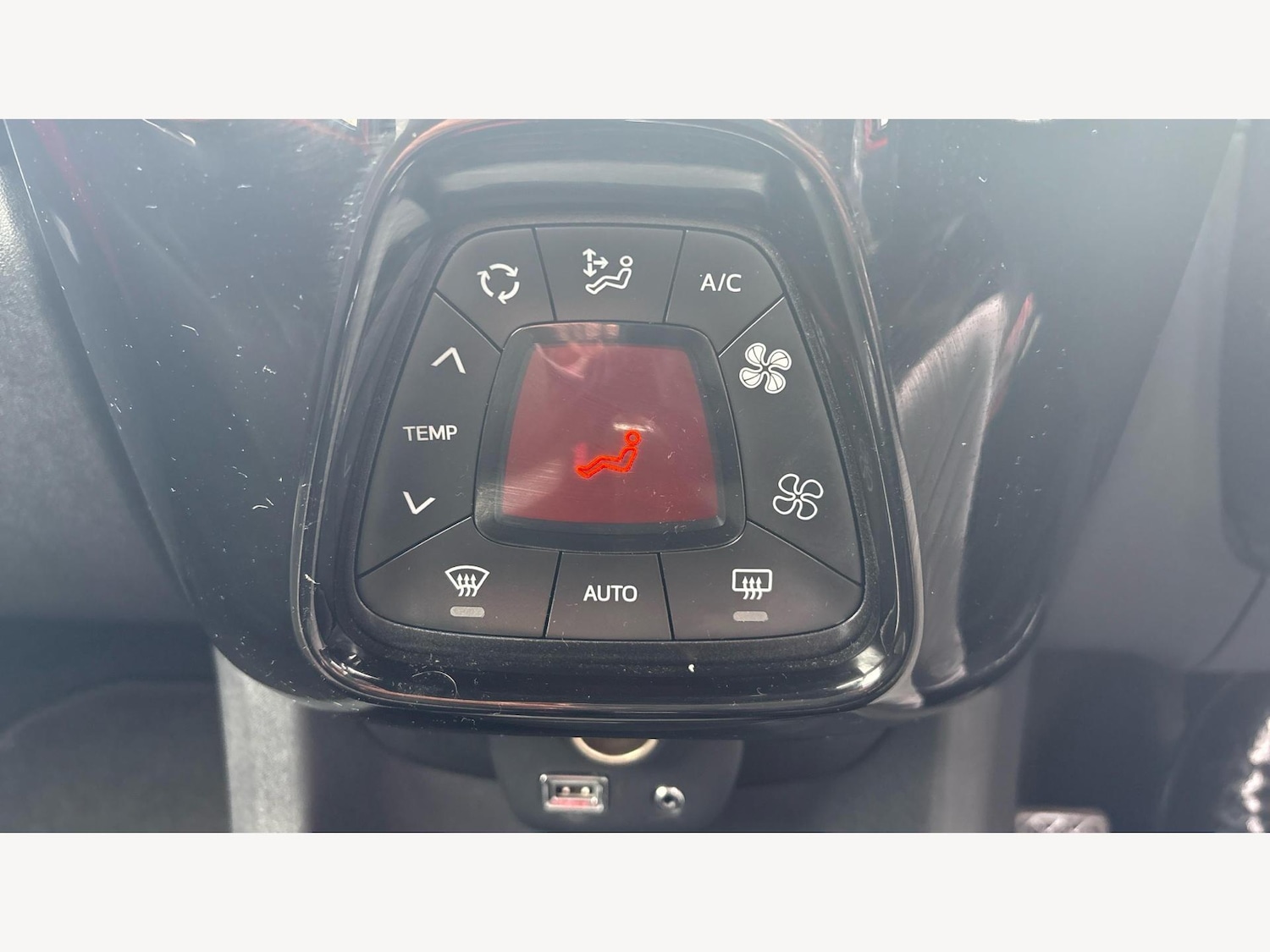 Used Toyota AYGO 2021 for sale - 76597185: Photo 25