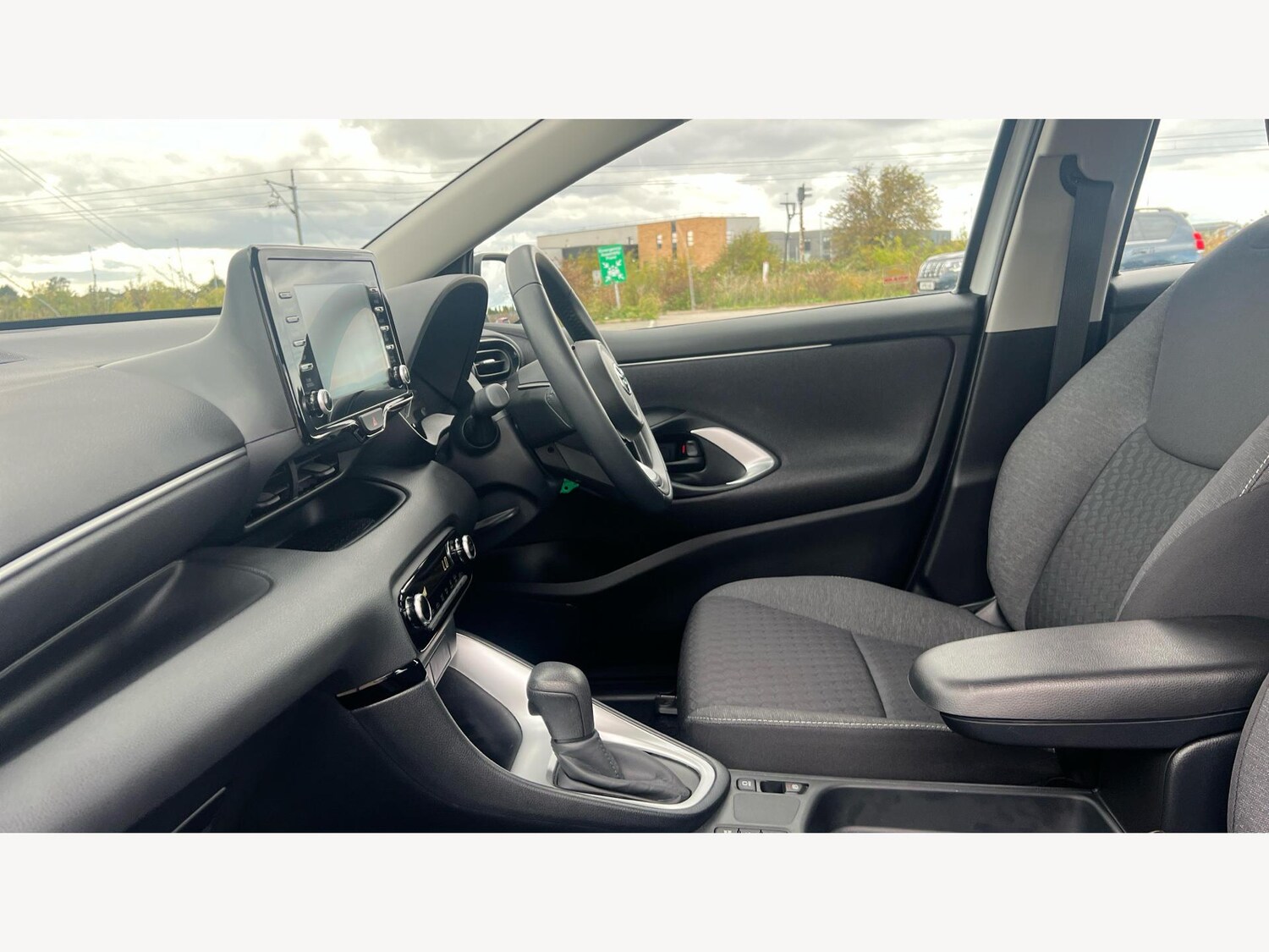 Used Toyota Yaris 2023 for sale - 75915149: Photo 12