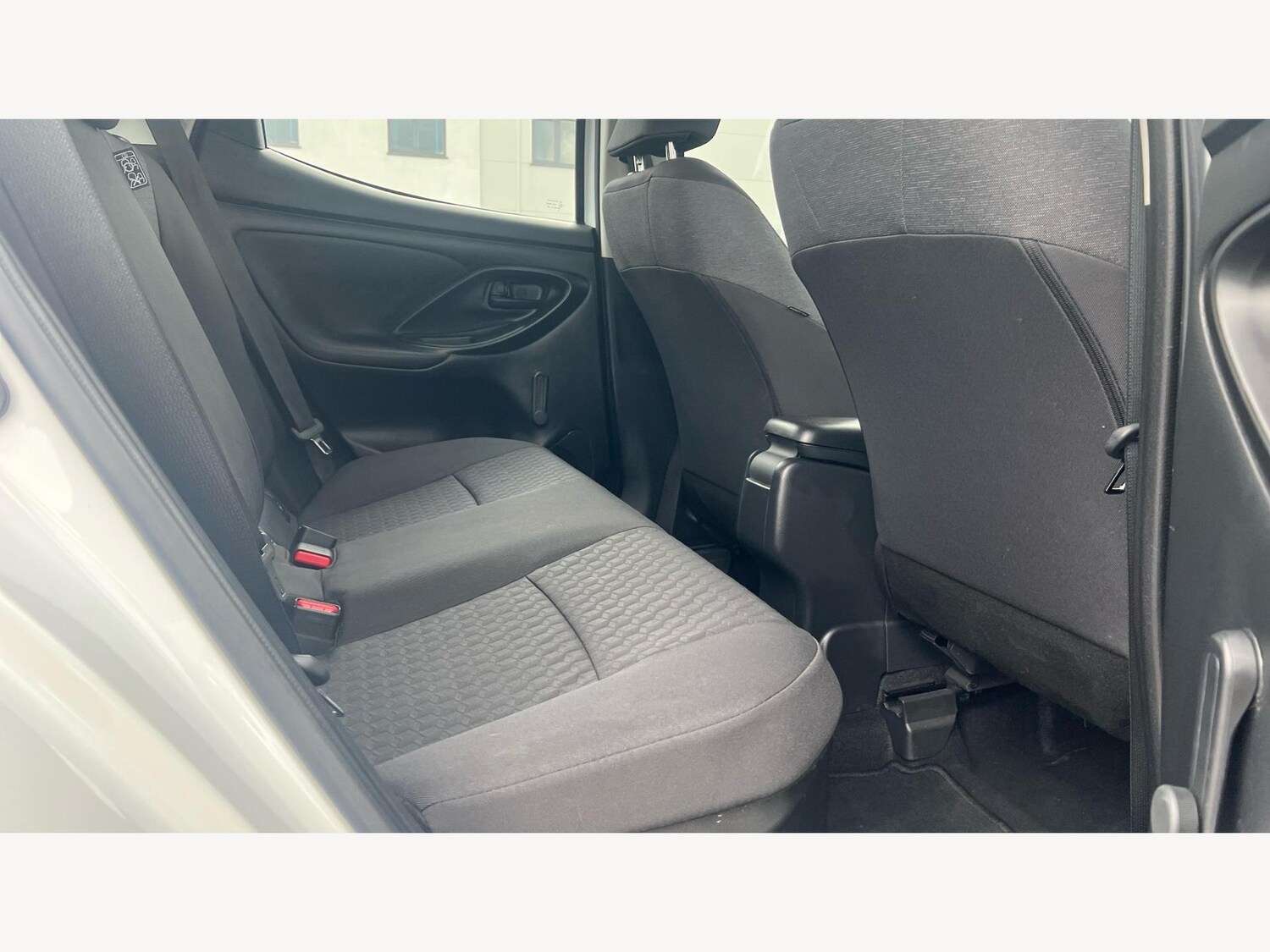 Used Toyota Yaris 2023 for sale - 75915149: Photo 14