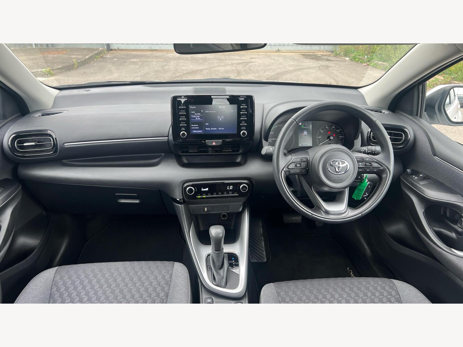 Used Toyota Yaris 2023 for sale - 75915149: Photo 7