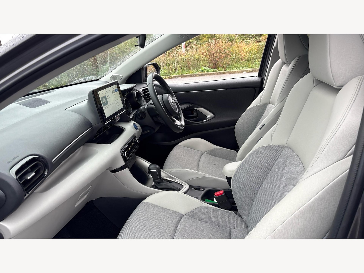 Used Toyota Yaris 2023 for sale - 76166458: Photo 12