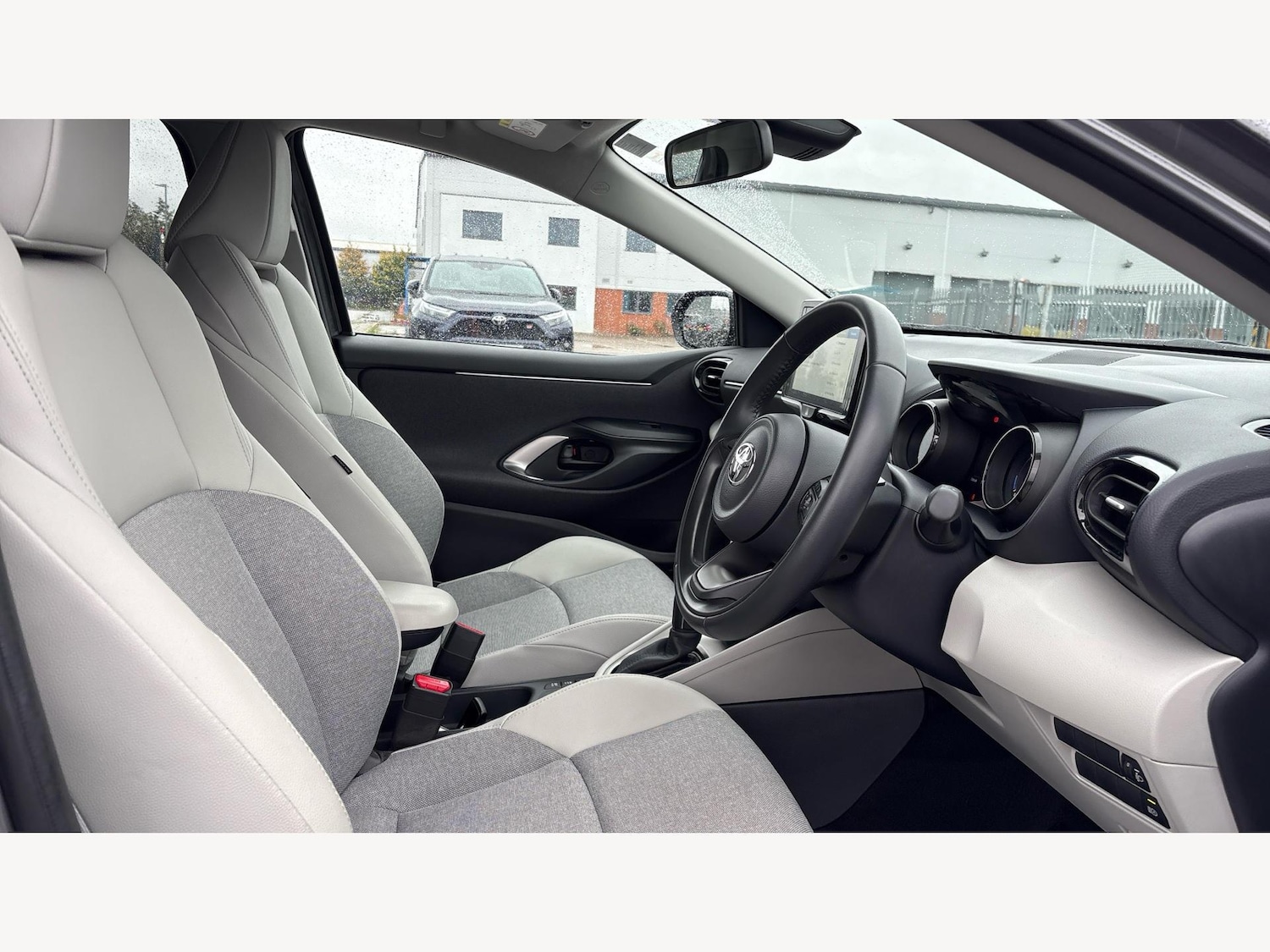 Used Toyota Yaris 2023 for sale - 76166458: Photo 13