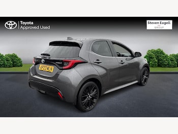 Used Toyota Yaris 2023 for sale - 76166458: Photo 2