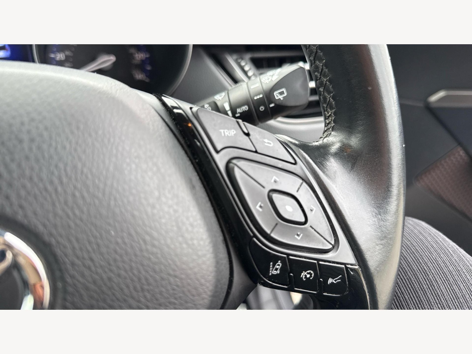 Used Toyota C-HR 2019 for sale - 77131884: Photo 25