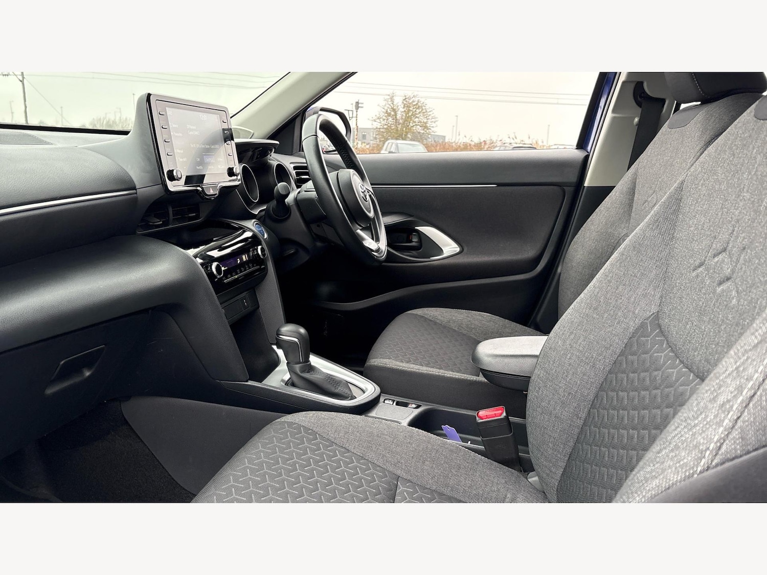 Used Toyota Yaris Cross 2023 for sale - 77559803: Photo 12