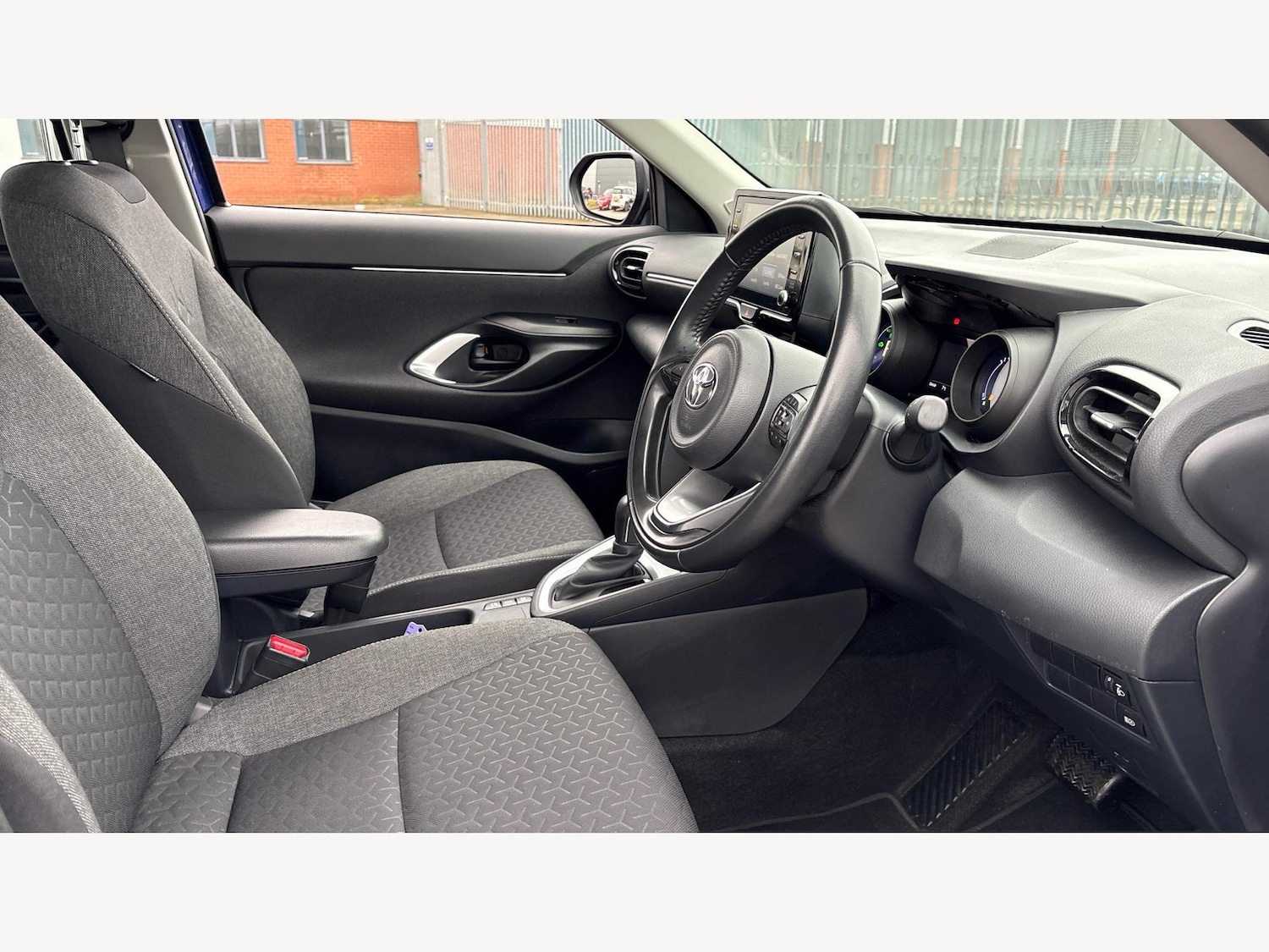 Used Toyota Yaris Cross 2023 for sale - 77559803: Photo 13