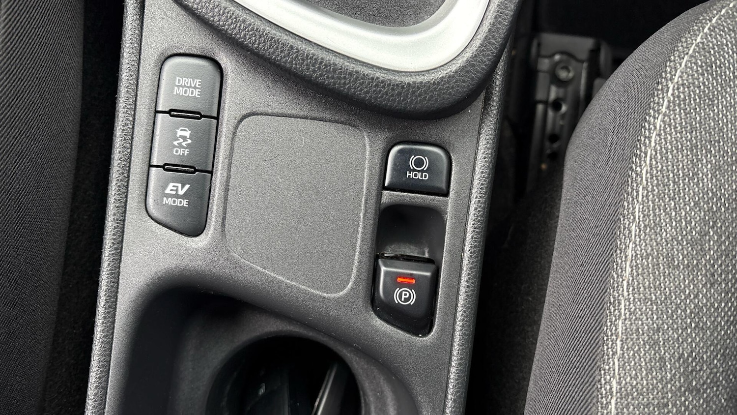 Used Toyota Yaris Cross 2023 for sale - 77559803: Photo 41