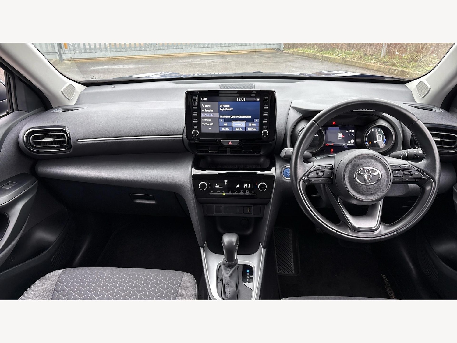 Used Toyota Yaris Cross 2023 for sale - 77559803: Photo 7