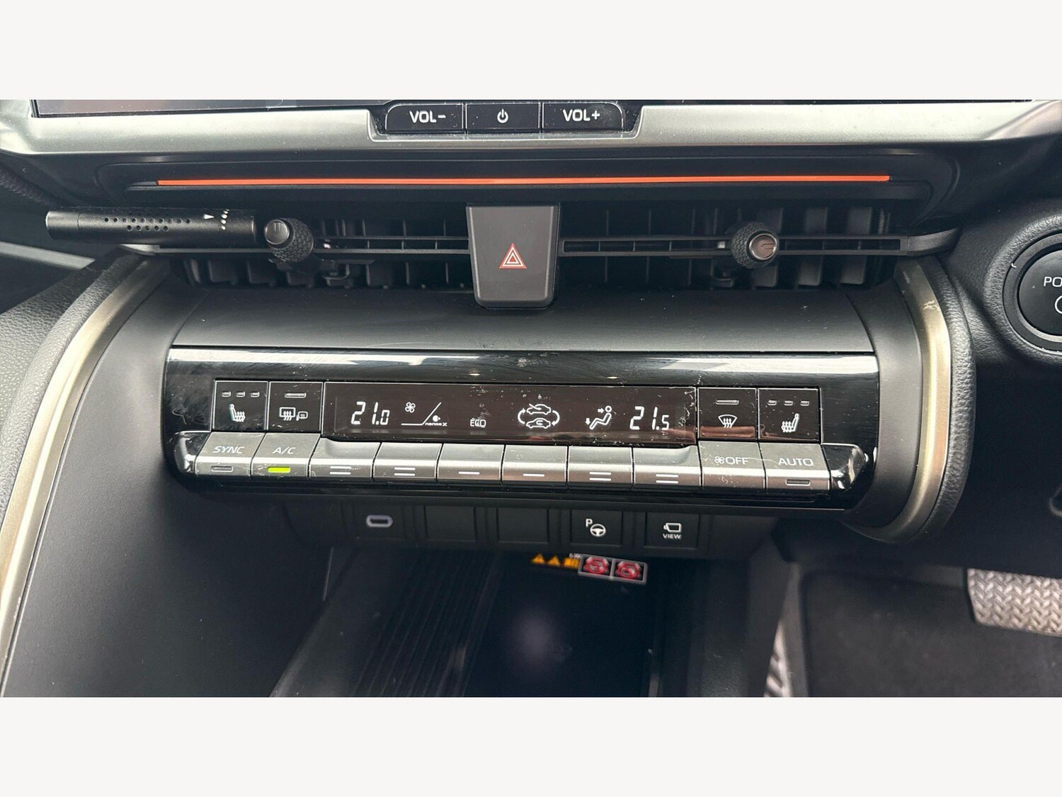 Used Toyota C-HR 2024 for sale - 77799310: Photo 25