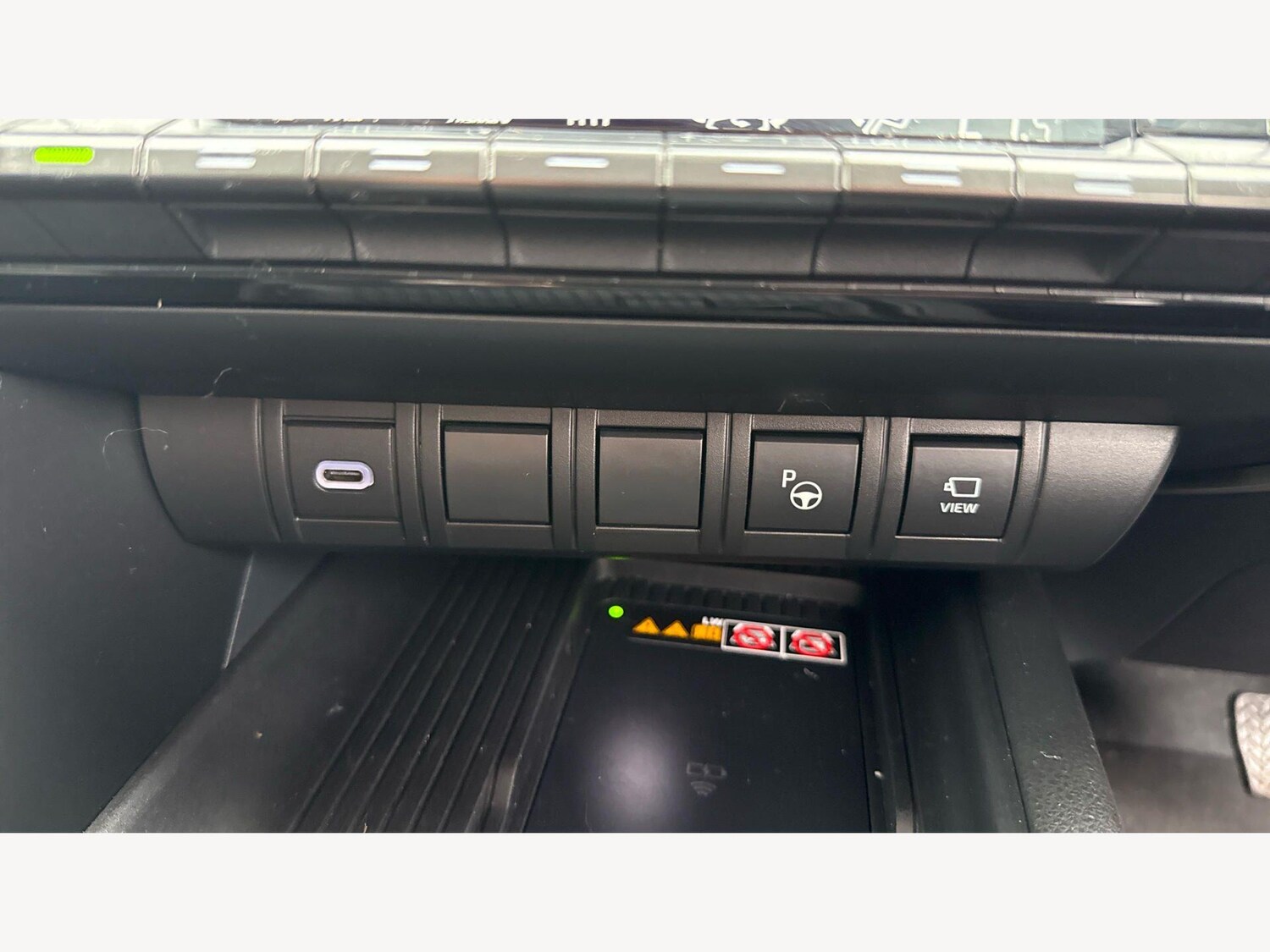 Used Toyota C-HR 2024 for sale - 77799310: Photo 26