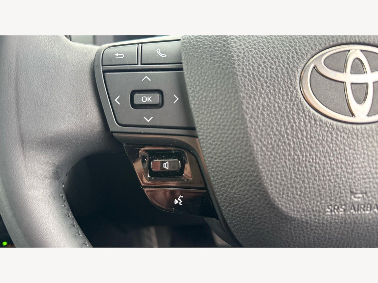 Used Toyota C-HR 2024 for sale - 77799310: Photo 28