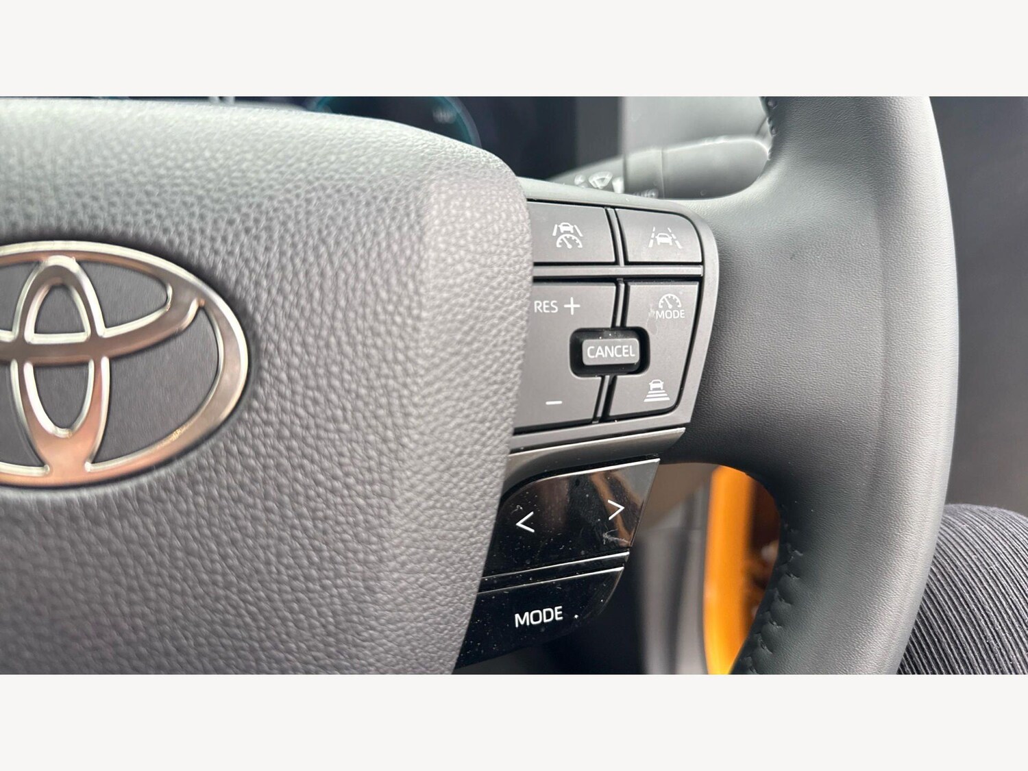 Used Toyota C-HR 2024 for sale - 77799310: Photo 31