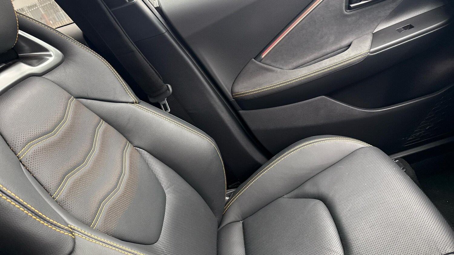 Used Toyota C-HR 2024 for sale - 77799310: Photo 34