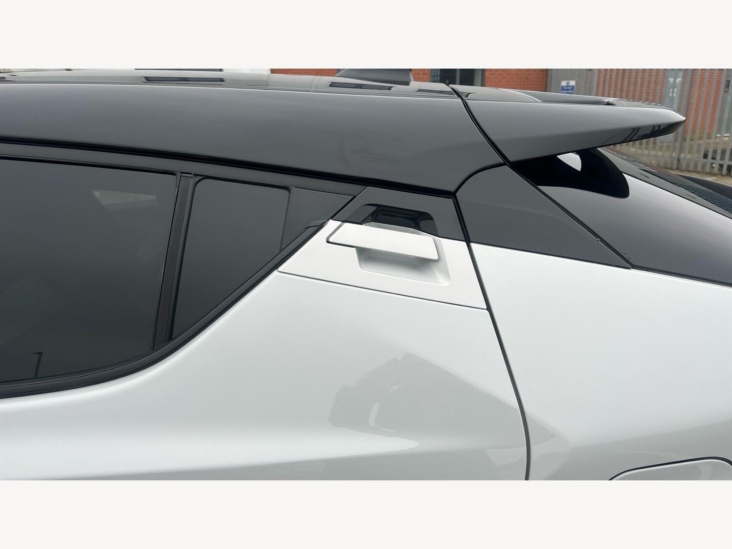 Used Toyota C-HR 2023 for sale - 77908479: Photo 26