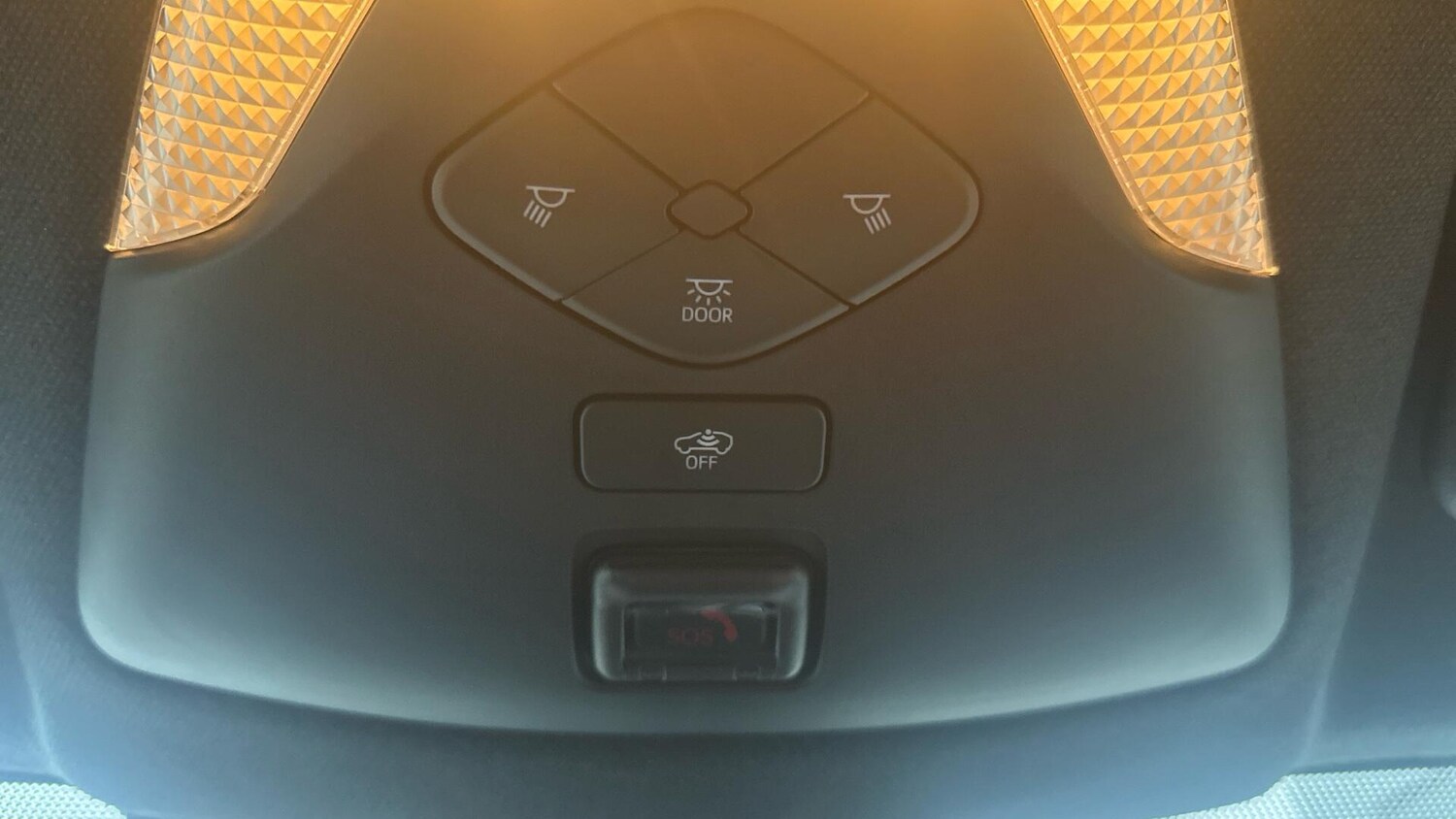 Used Toyota C-HR 2023 for sale - 77908479: Photo 32