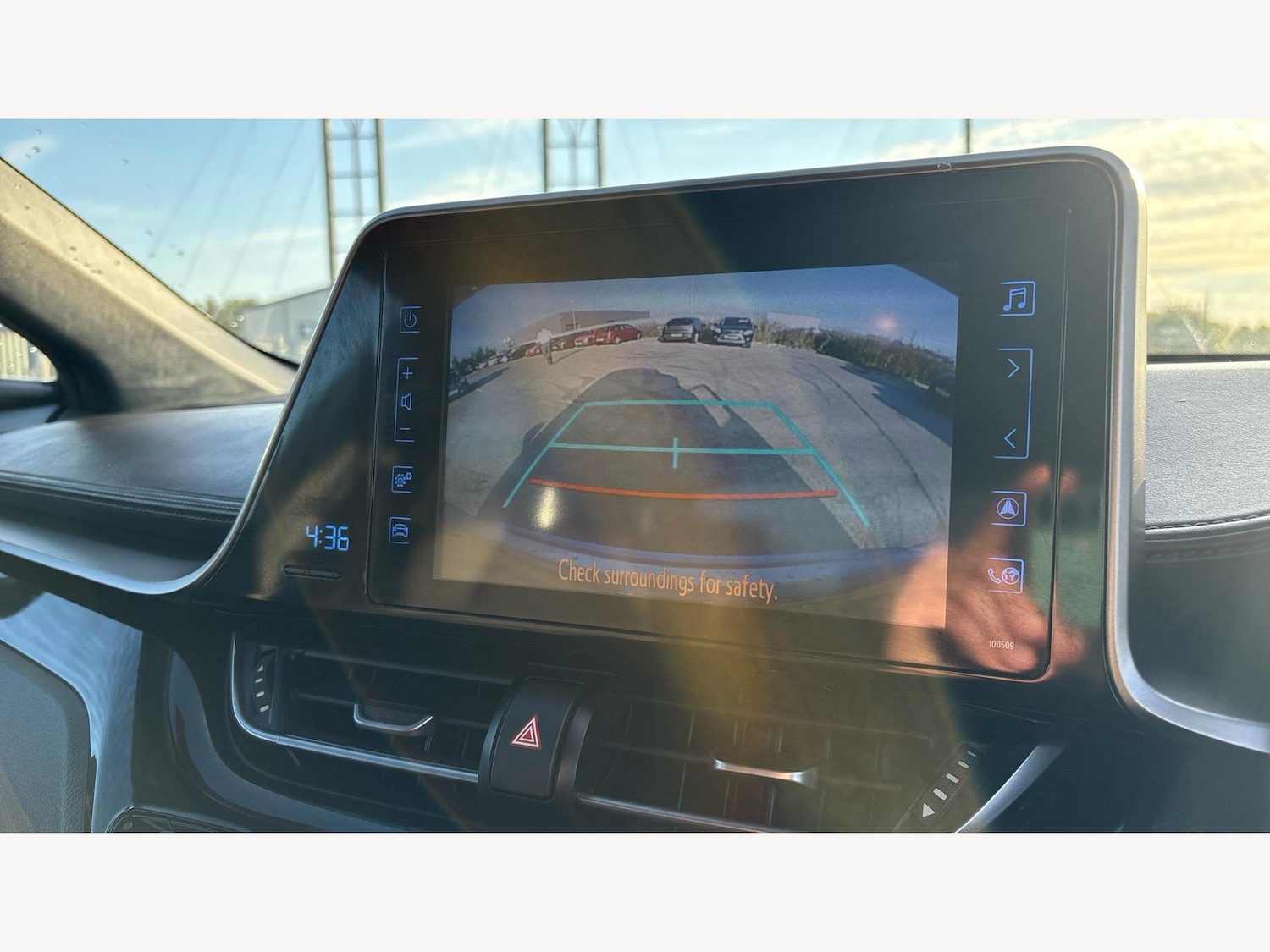 Used Toyota C-HR 2018 for sale - 76099210: Photo 22