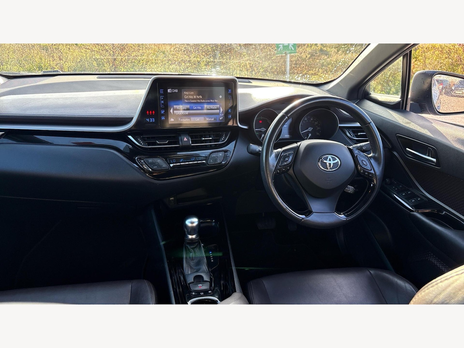 Used Toyota C-HR 2018 for sale - 76099210: Photo 7