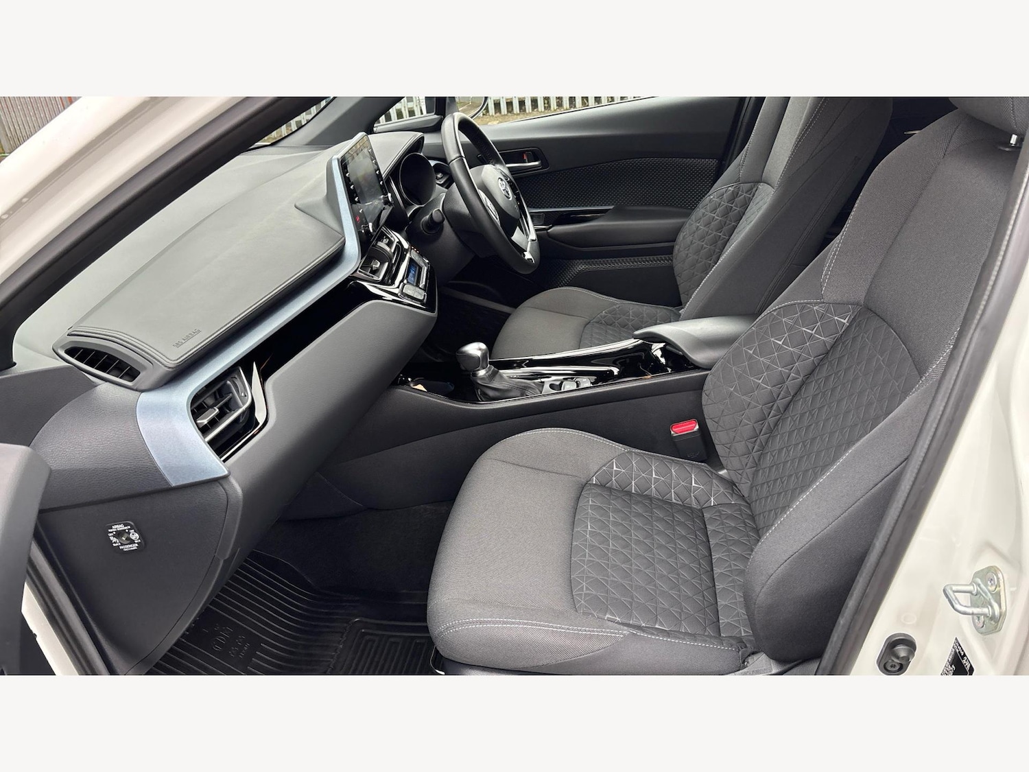 Used Toyota C-HR 2021 for sale - 77344860: Photo 12